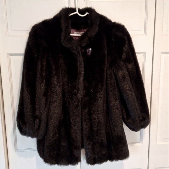 Jordache vintage faux fur coat - Picture 3 of 9